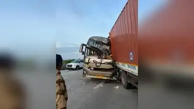 One dead, 9 injured in accident on Samruddhi near Vaijapur