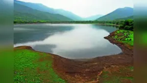Piezometer readings from the State Ground and Surface Water Resources Data Centre show that