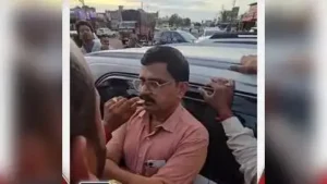 Sambhajinagar food safety officer gheraoed, complainants try to force-feed seized biscuits, FDA