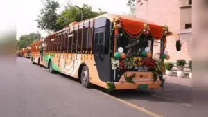 Lucknow: The govt has decided to provide free travel facilities on ordinary buses of UPSRTC