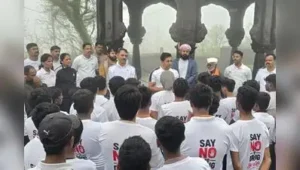 Pune police take minor criminals on police records to Sinhagad Fort