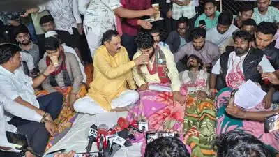 NCP (SP) MLA Rohit Pawar and Congress leader Yashomati Thakur addressed the students via