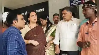 Hospital vehicle runs out of diesel, mother sits on steps with newborn