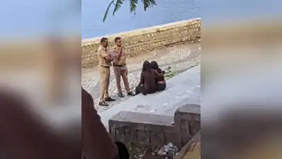 Barely three hours later, at about 8.45am, a 16-year-old girl from Sitabuldi attempted to end