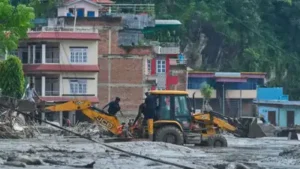 Rescuers from China reach core disaster zone 50hrs after flood