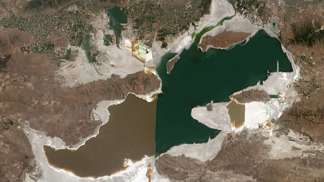 Scientists discover a huge freshwater reservoir beneath the Great: The wider industry impact