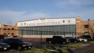 Floyd Bennett Field never became the commercial success city: The wider industry impact