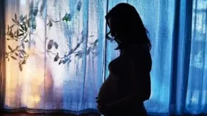 Twins survive rare pregnancy with eight umbilical cord knots — Against odds