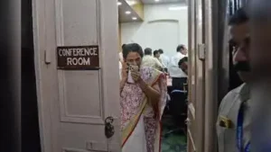 Most of the political netas who participated in the meeting sought explanation from the KMC