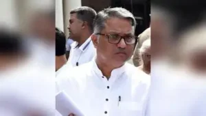 He stated that graduate MPs and MLAs have been appointed to make campuses “free from politics”