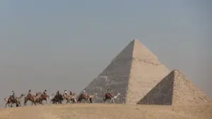 Great Pyramid of Giza can withstand earthquakes remarkably well; ancient Egyptian engineering may