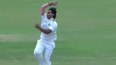 Vaibhav Sooryavanshi hits back with two wickets in four balls in Duleep Trophy - WATCH — Batting