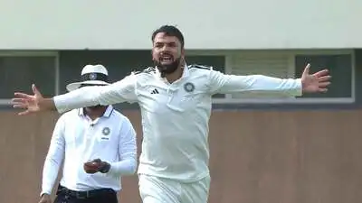 J&K spinner Abid Mushtaq's five-for tightens North Zone's grip — Duleep Trophy