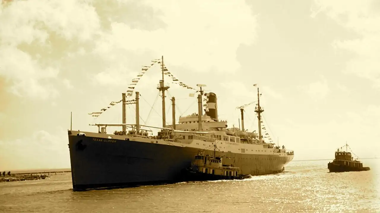 In 2007, Texas sank the retired 473-foot Texas Clipper off South: The wider industry impact