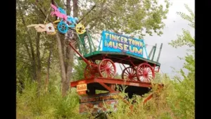 Ross Ward spent 40 years hand-building Tinkertown from carved wood