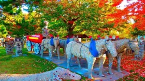 In 1948, retired Wisconsin lumberjack Fred Smith began shaping a concrete park by hand; by 1964, he