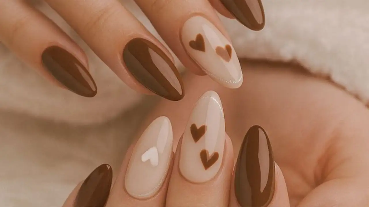 Texture Over Shine What separates an Oatmeal nail from a standard beige is the texture