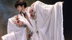 Liu Yu, a Chinese singer, model, and actress, stole the show in a stunning outfit