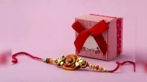 They're the ones that make your sister think, “He actually knows me.” And jewellery works