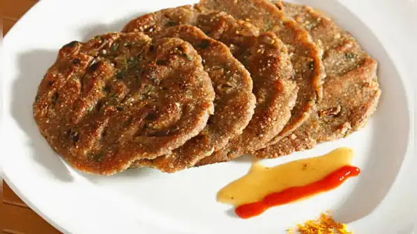 If you are looking to start your day with an authentic taste of Maharashtra, here are 10