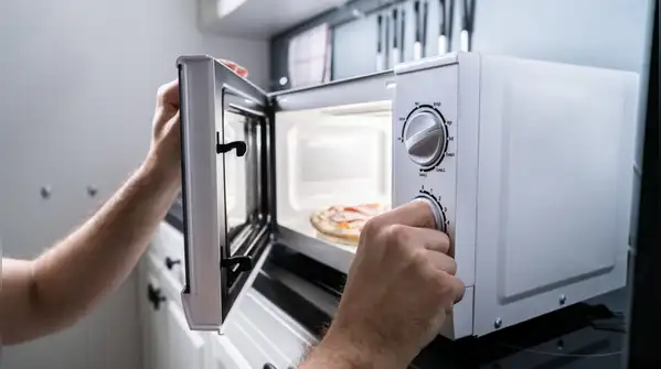 Reheat leftovers to 165°F (74°C) throughout, stirring or rotating food in the microwave