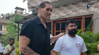 During his visit to the state, Khali urged celebrities and public figures across the country