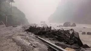 Flash floods and mudslides have killed hundreds and left more than 1,300 people missing along