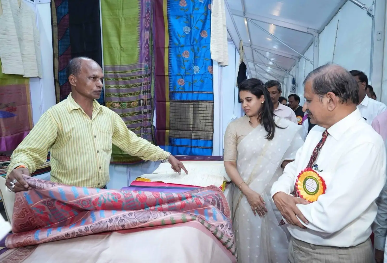 “There are immense opportunities for Karnataka’s handloom and textile products in global markets