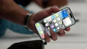 Calls ending on your iPhone when you accidentally press the side: The wider industry impact