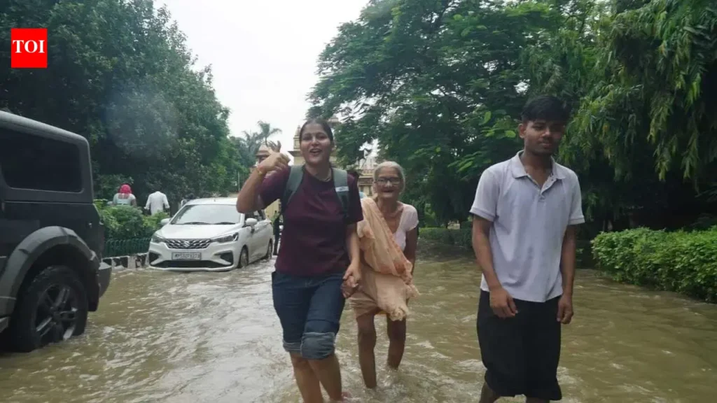Red alert as heavy rain lashes Varanasi; schools for classes 1-8 shut: The wider industry impact