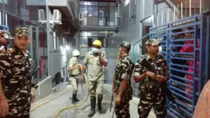 Siliguri police commissioner Syed Waqar Raza reached the hospital and supervised the situation