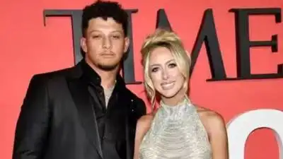 After Patrick Mahomes leads Chiefs past Colts, Brittany Mahomes' heartfelt five word message shows