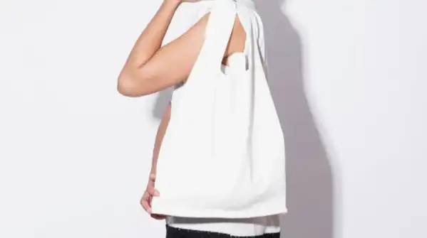 DIY: How to make a reusable shopping bag from discarded clothes with this easy step-by-step method