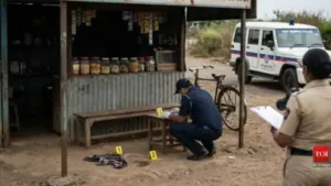 Woman tea stall vendor robbed of gold, cash at knife point by 4 men in Panvel, 1 held