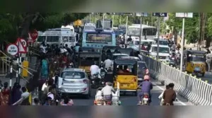 Haphazard parking of vehicles along major roads in Madurai is causing severe traffic