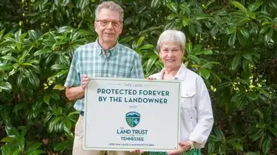 Dan and Zita Elrod bought a wooded property overlooking Tennessee’s Duck River nearly
