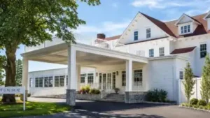 A Connecticut waterfront inn linked to the Jazz Age went more than: The wider industry impact