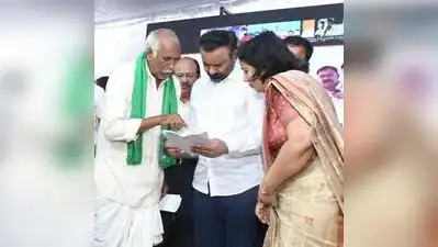 Inaugurating a Praja Seva Movement meeting at a private school in Kalaghatagi, Lad said