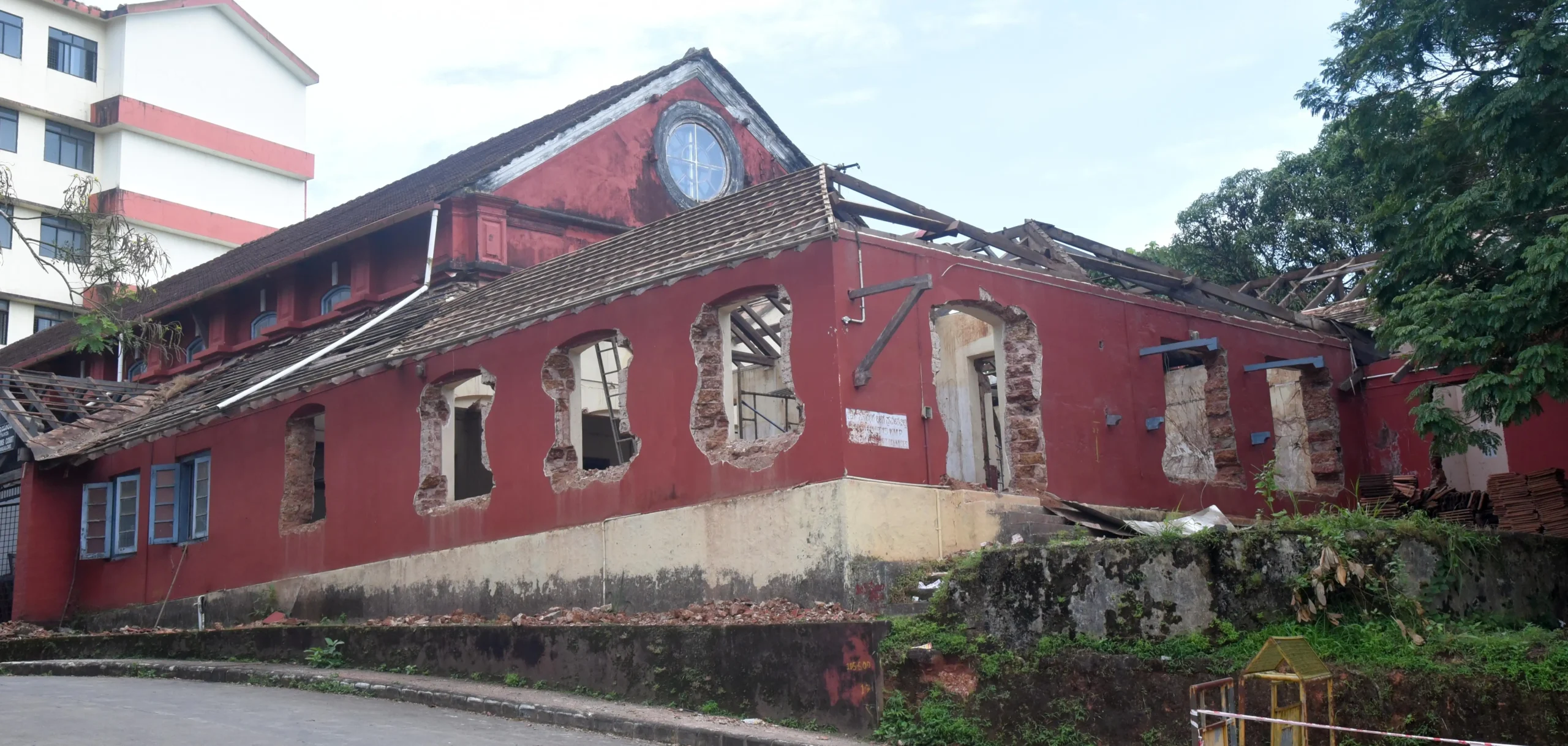 Demolition begins at Mangaluru’s district court building, one of the city’s oldest public