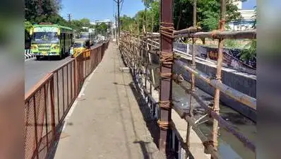 At the time, the Panthalkudi channel was covered with a shamiana to hide its poor condition