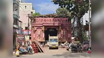 Hence, pandals have been blocking roads across the city for nearly a month now