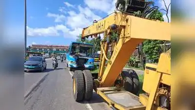 Speeding private bus rams Kumbalam toll plaza; 24 injured