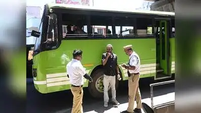 HC's lane rule a dead letter as city buses race for every minute
