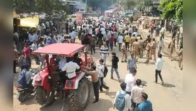 They later reached the Yamuna Expressway and briefly disrupted traffic before being persuaded