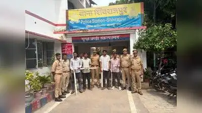 Five arrested for robbing Rs 4.31 lakh from goat trader