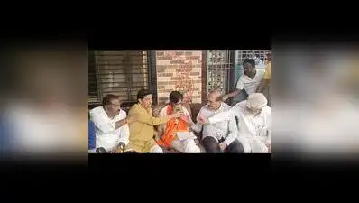 Maharashtra govt and administration managed to convince quota activist Manoj Jarange to call