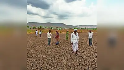 Thane netas donate to Maharashtra drought relief funds