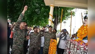 A native of Dhamupur village in Ghazipur district, CQMH Abdul Hamid served with 4 Grenadiers