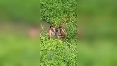 In a movie-style operation, Bhadravathi New Town police caught a rowdy-sheeter who attempted