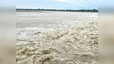crops submerge — Overflow at Sharda, Ghaghara and Mohana affect people